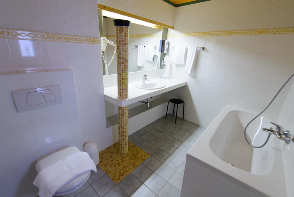 Gasthof Hotel Zweimueller Grieskirchen Cameră foto